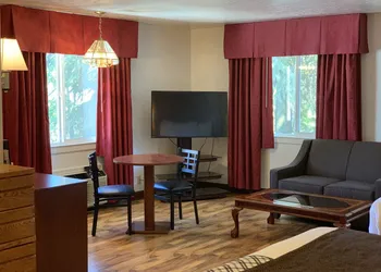 Red Carpet Inn Medford hotel thumbnail 7
