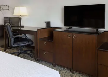 Travelodge by Wyndham Appleton hotel thumbnail 2