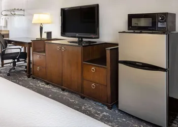 Travelodge by Wyndham Appleton hotel thumbnail 5