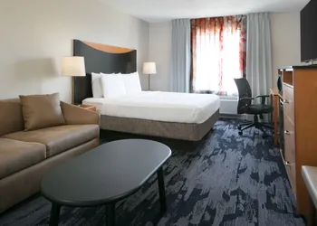 Fairfield Inn by Marriott Manhattan hotel thumbnail 4