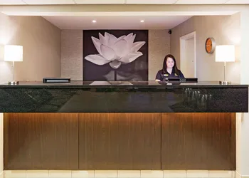 La Quinta Inn by Wyndham Oshkosh hotel thumbnail 5