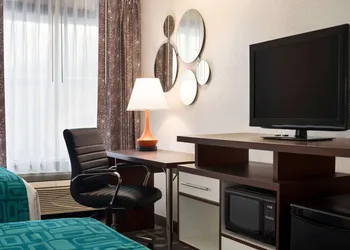 Howard Johnson by Wyndham Appleton hotel thumbnail 4