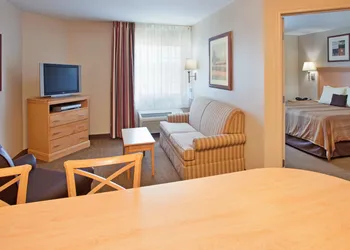 Candlewood Suites Junction City Fort Riley by IHG hotel thumbnail 2