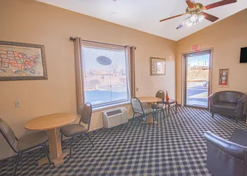 Econo Lodge Junction City I-70 Near Fort Riley hotel thumbnail 2