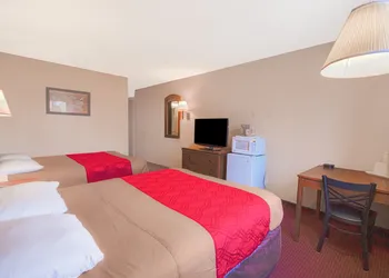 Econo Lodge Junction City I-70 Near Fort Riley hotel thumbnail 8