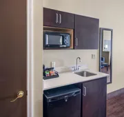 Comfort Suites Odessa near University hotel detail image 7
