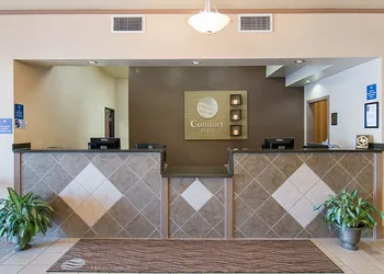 Comfort Inn I-20 Midland Stanton hotel thumbnail 6