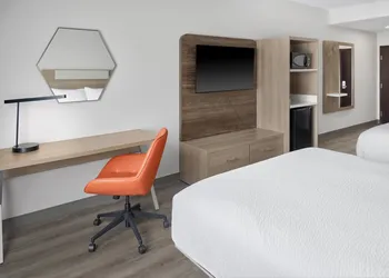 Holiday Inn Express Hotel & Suites Odessa by IHG hotel thumbnail 6