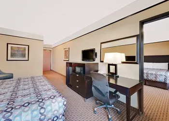 Sonesta Essential Hotels Odessa hotel thumbnail 7