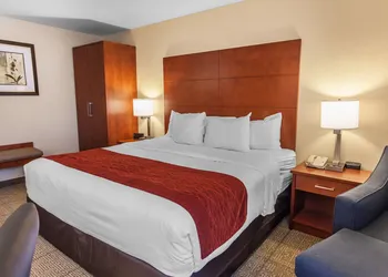 Comfort Inn & Suites Near Fallon Naval Air Station hotel thumbnail 5
