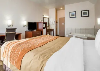 Comfort Inn Elko hotel thumbnail 6
