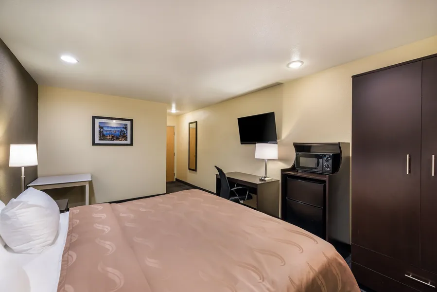 Quality Inn & Suites near NAS Fallon hotel detail image 6