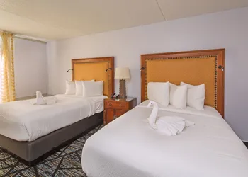 Historic Whispering Woods Hotel & Conference Center hotel thumbnail 7