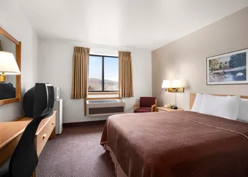 Travelodge by Wyndham Elko NV hotel thumbnail 5