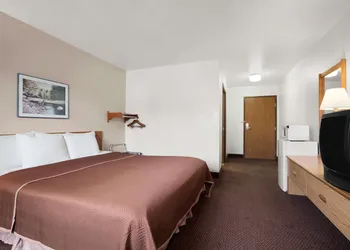 Travelodge by Wyndham Elko NV hotel thumbnail 7