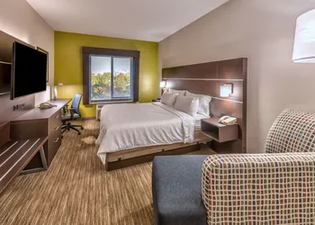 Holiday Inn Express Hotel & Suites Minden by IHG hotel thumbnail 3