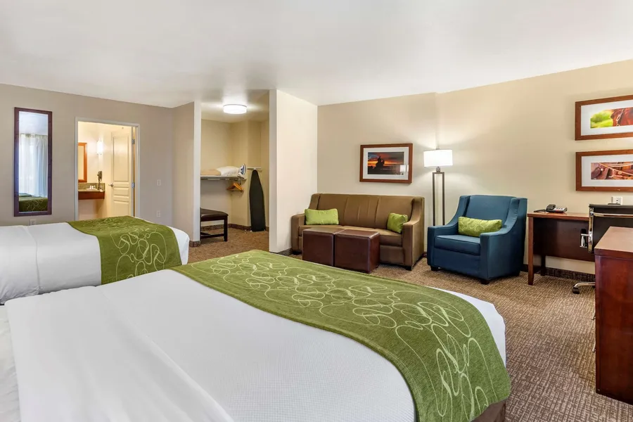 Comfort Suites Fernley hotel detail image 6