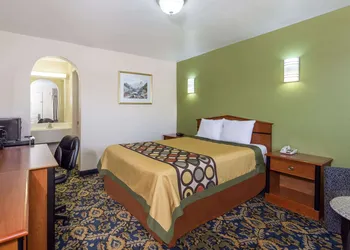 Knights Inn Franklin Ave Waco hotel thumbnail 4