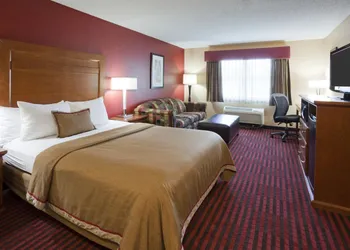 Quality Inn & Suites Stillwater hotel thumbnail 5