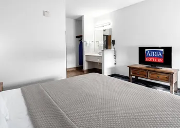 Atria Hotel and RV McGregor hotel thumbnail 6
