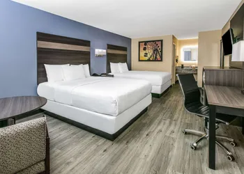 Days Inn by Wyndham Waco Near Downtown/University hotel thumbnail 6