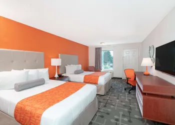 Howard Johnson by Wyndham Aiken hotel thumbnail 6
