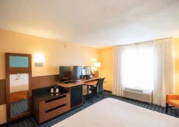 Fairfield Inn & Suites by Marriott Cleveland Avon hotel thumbnail 3