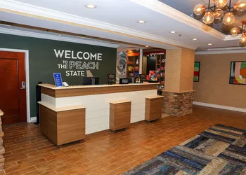 Hampton Inn Atlanta-Canton hotel thumbnail 3