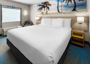 Days Inn by Wyndham Acworth hotel thumbnail 8