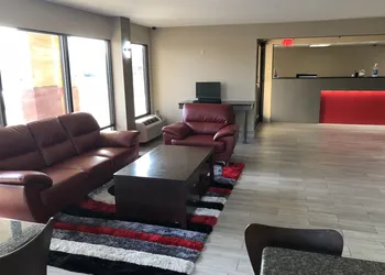 Super 8 by Wyndham, Orangeburg hotel thumbnail 2
