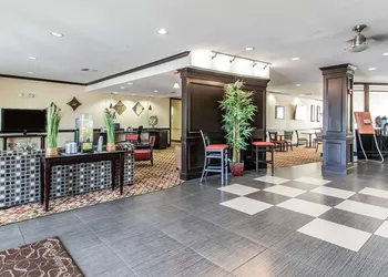 Comfort Suites Lawton Near Fort Sill hotel thumbnail 6