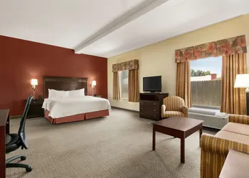 Hampton Inn & Suites Lawton hotel thumbnail 5