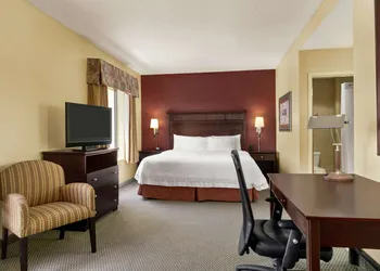 Hampton Inn & Suites Lawton hotel thumbnail 6