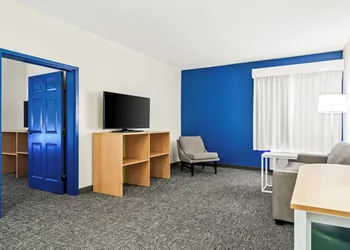 Spark by Hilton Kingsland hotel thumbnail 7