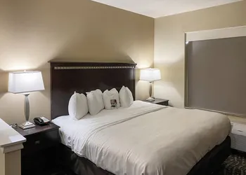 Comfort Suites Kings Bay Naval Base Area hotel thumbnail 6