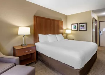 Comfort Inn Moline - Quad Cities hotel thumbnail 6