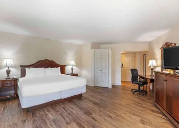 Best Western Plus Steeplegate Inn hotel thumbnail 8