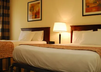 Ramada by Wyndham Bettendorf hotel thumbnail 7
