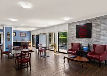 Red Roof Inn Kingsland hotel thumbnail 3