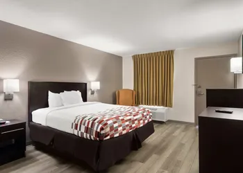 Red Roof Inn Kingsland hotel thumbnail 7