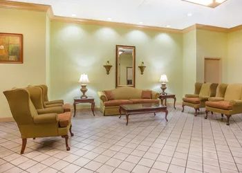 Ramada by Wyndham Wytheville hotel thumbnail 3