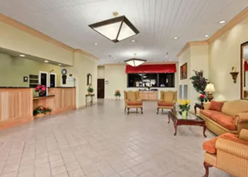 Ramada by Wyndham Wytheville hotel thumbnail 6