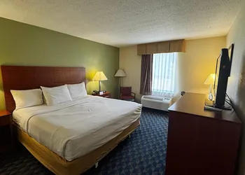 Deluxe Inn Wytheville hotel thumbnail 7