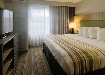 Country Inn & Suites by Radisson, Wytheville, VA hotel thumbnail 7