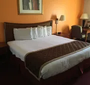 Laketree Inn And Suites Marion hotel detail image 3
