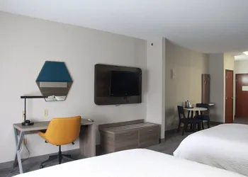 Holiday Inn Express and Suites Wytheville by IHG hotel thumbnail 8