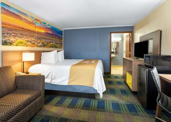 Days Inn by Wyndham Alamogordo/White Sands hotel thumbnail 4