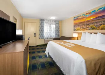 Days Inn by Wyndham Alamogordo/White Sands hotel thumbnail 5