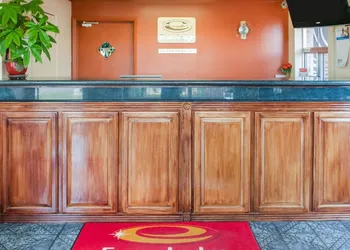 Econo Lodge Hobbs hotel thumbnail 3