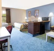 Super 8 by Wyndham Freeport hotel detail image 3